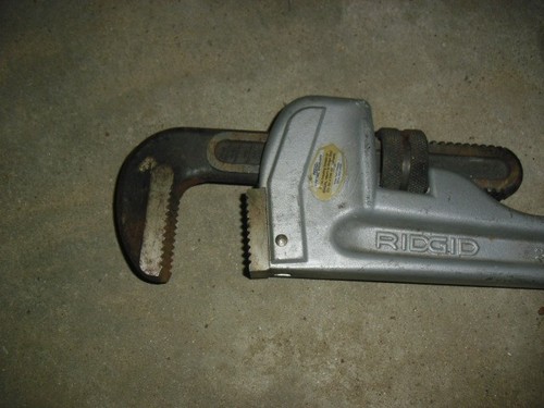 RIDGID Model 824 Aluminum Straight Pipe Wrench 24" Plumbing Wrench 24 in NICE - Picture 2 of 4