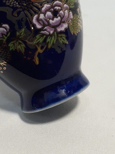 Jarrón vintage pequeño sin usar, en caja azul cobalto y flores adorno dorado, 3,75" - Imagen 4 de 7