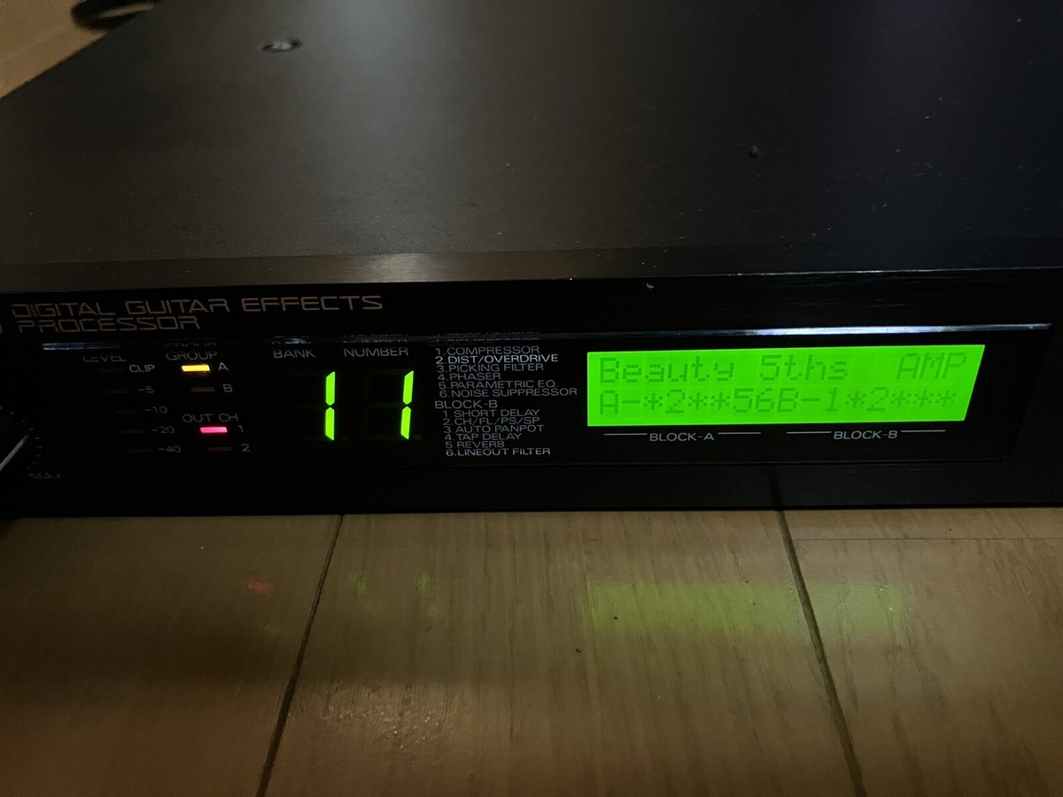 Roland GP-16 Digital Guitar Effects Processor Made in Japan