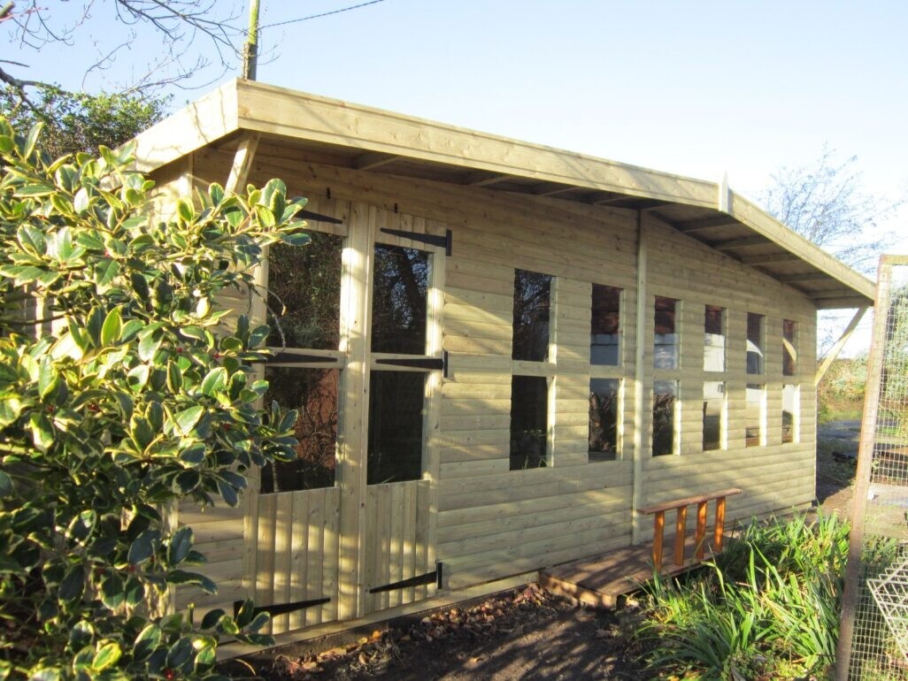 24X8 SUMMERHOUSE APEX +2FT CANOPY 19MM T/G TAN LOG  3X2 CLS FRAME 13MM T/G ROOF