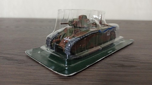 B1 BIS, Military France 1937, Plastic Model Tank 1:72, NIB - Picture 2 of 6