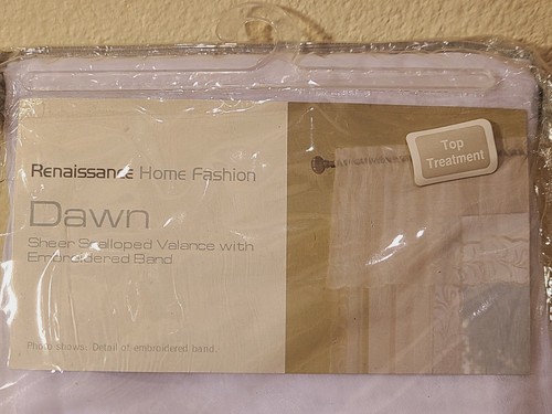 Renaissance Home Fashion Dawn Sheer Scalloped Valance 52" X 17". Sheer White - Picture 5 of 5