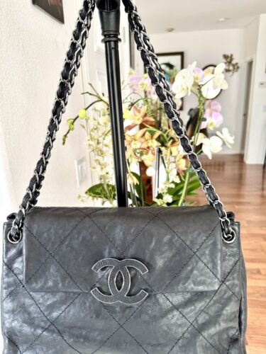 chanel bag authentic used crossbody - Picture 7 of 8
