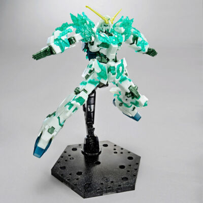 BANDAI Gundam Base Limited HG Unicorn Gundam Crystal of BANDAI Gundam Base Limited HG Unicorn Gundam Crystal of