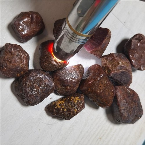 560g 100 % NATÜRLICHER ROTER STARSHINE SAPHIR ROHER EDELSTEIN i564 - Bild 2 von 12