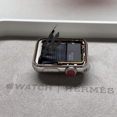 JUNK Apple Watch Hermes Series 3 GPS+Cellular 42mm MQMW2J/A A1891 アクティベーションロック ジャンク 部品取 アップル エルメス Wearables: Apple And Hermès Continue Their Partnership With Four