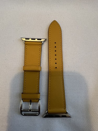 Apple Watch Hermès Single Tour 41 mm Jaune D'or Swift Calfskin Leather. Band. - Picture 3 of 15