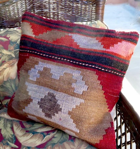 FUNDA DE ALMOHADA ONE KILIM 100 % LANA. CREMALLERA TRASERA ROJA ROSA TAUPE 16""X 16 - Imagen 3 de 11