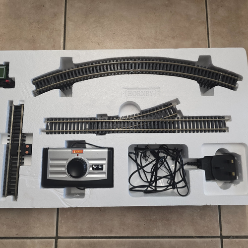 Hornby The Flying Scotsman R1167 00 Gauge Train Set Boxed - Picture 4 of 5
