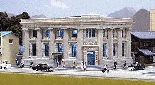 DOWNTOWN BANK CORNER ENTRY on RAISED FOUNDATION - w/INTERIOR KATO N Scale BUILT - Picture 1 of 14