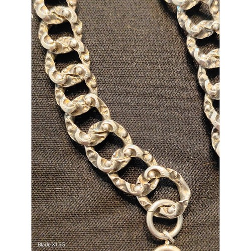 Vintage light and Airy Sterling Silver Patterned Ling Bracelet - Picture 2 of 5