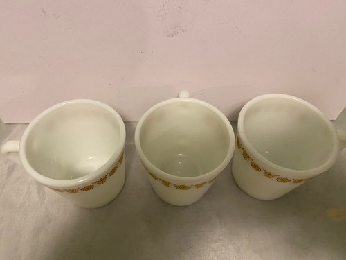 PYREX Vintage Tassen 3er Set Milchglas - Bild 4 von 6