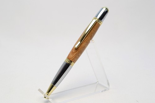 Handcrafted Pen Made With Wood From The Shawshank Tree - Picture 5 of 8