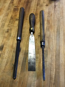 Vintage-Lot-Carpenter-3-Wood-Chisels-lathe-Handles-Tools-rare-craftsman-antique