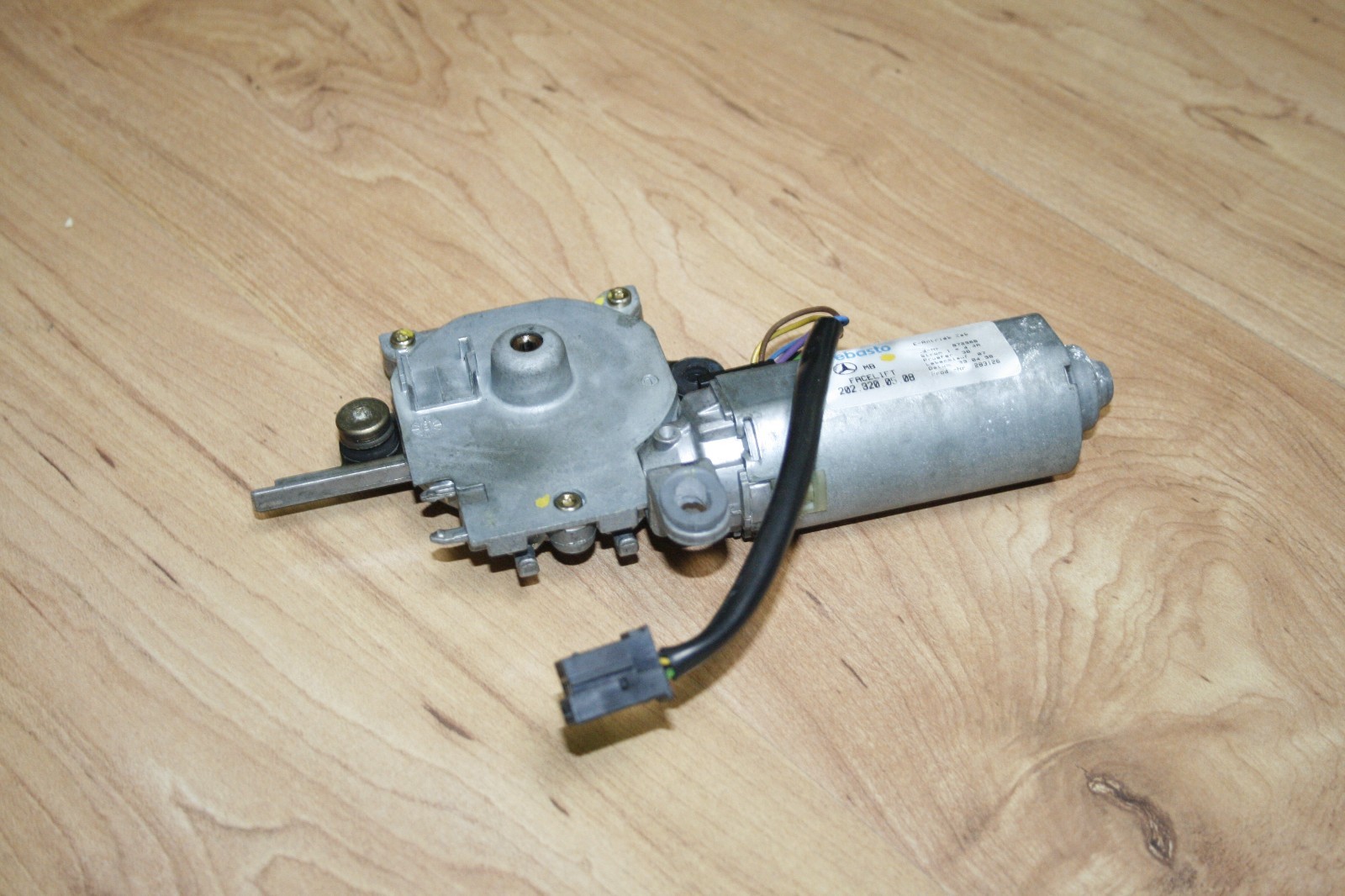MERCEDES W202 W210 Sunroof Motor 2028200508 SUNROOF MOTOR OEM | eBay