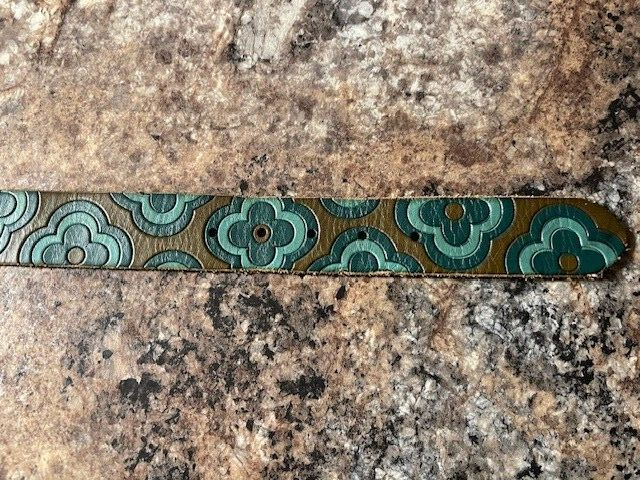 Gap Floral Tooled Leather Belt Hippie Boho Gypsy Sz Small | eBay display picture 1