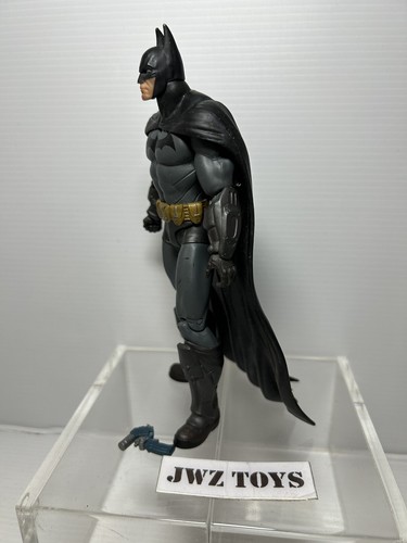 DC DIRECT COLLECTIBLES BATMAN ARKHAM CITY SERIES 3 BATMAN ACTION FIGURE - Picture 6 of 9