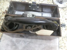 1940 WW11,WW2, GERMAN FIELD TELEPHONE W/RARE ORIGINAL BATTERY VERY NICE