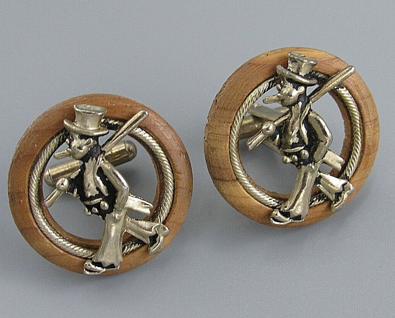 Picture 1 of 4