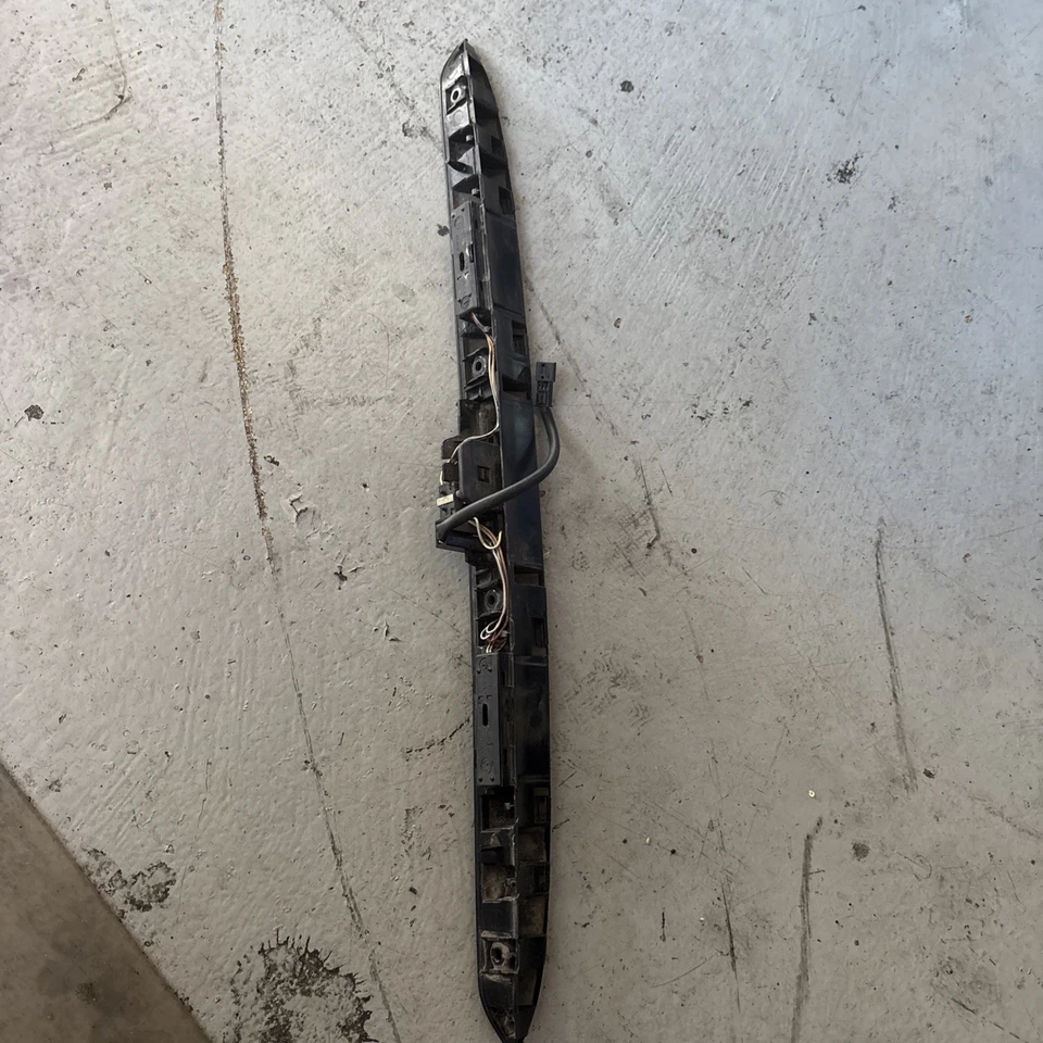 Manija trasera maletero para BMW E46 portón trasero con luces y botón Foto 2 de 4