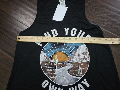 NWT Find Your Own Way Womens Racerback Tank Top Medium - Picture 3 of 8