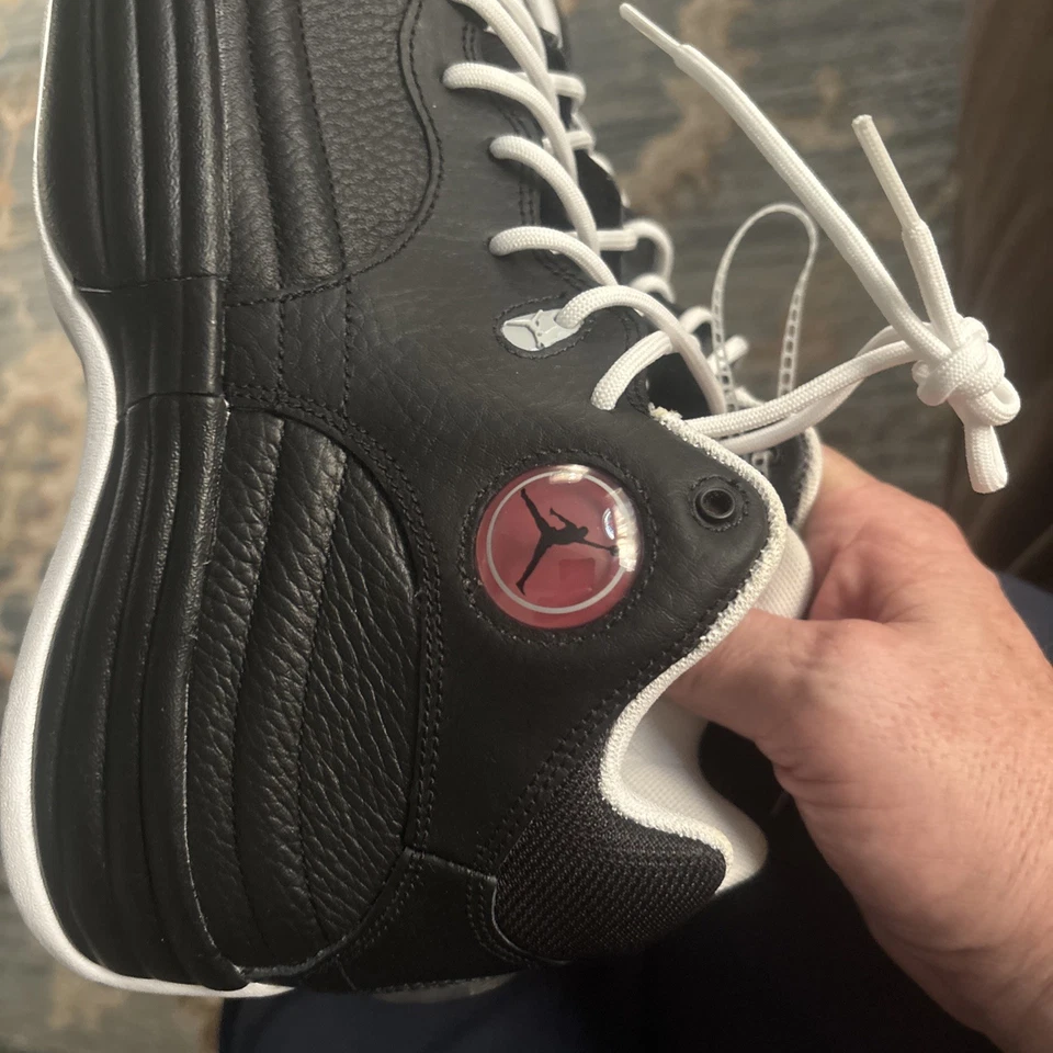 Zapatos Jordan Jumpman Team 1 para hombre talla 11 negro/blanco/rojo universitario FV3928-006 Foto 2 de 4