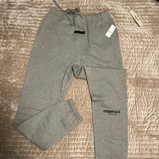 Essentials Fear of God Men’s Joggers In Dark Oatmeal. Size Large MSRP: $90