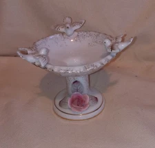 Lefton  Bird Bath Birds Rose Candle Stick Holder White w/ Gold Flecks & Trim