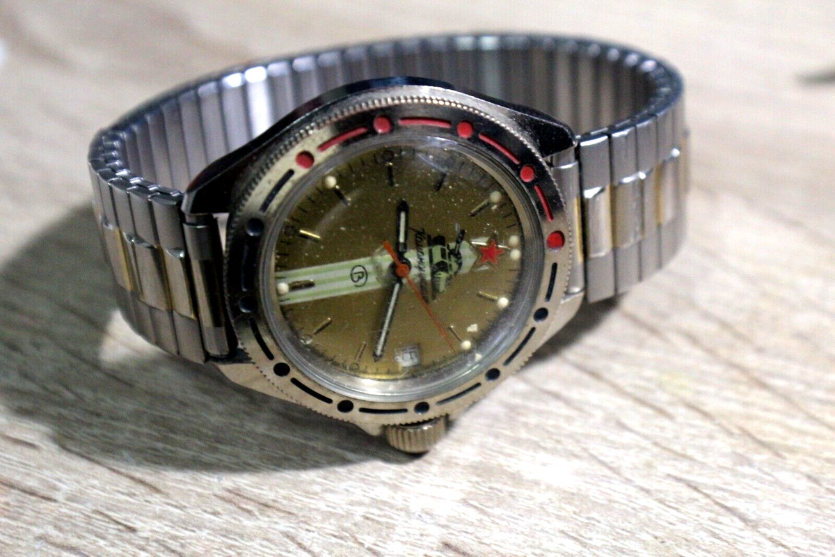Vintage Soviet VOSTOK Komandirskie Tank Red Star Men's Watch | eBay