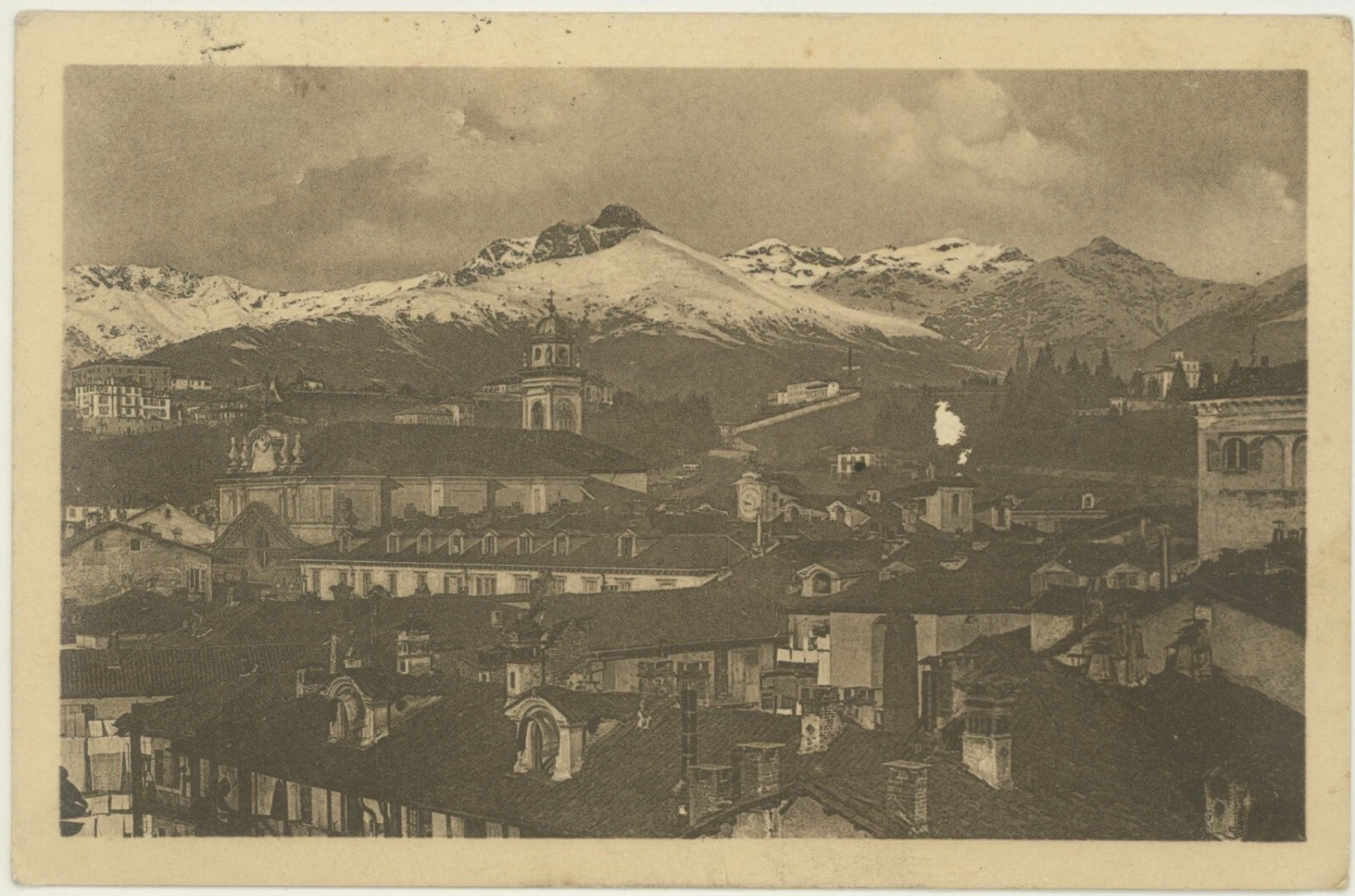 Foto 1 di 2