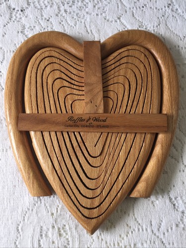 Wooden Heart Shaped Collapsible Accordion Spiral Cut Basket Trivet Ruffels &Wood - Picture 6 of 12