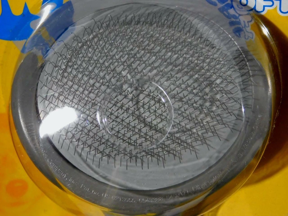 Escova macia lisa para cães JW Pet Company Grip para pele sensível ~ Dentes de aço inoxidável - Imagem 3 de 3