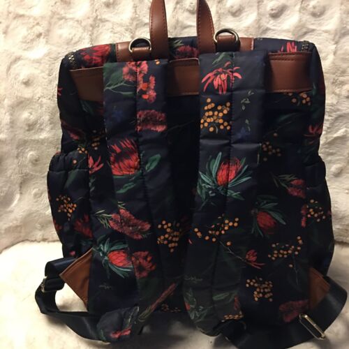 OIOI Australia Designed Floral diaper backpack Trim Fur leather - Picture 2 of 24