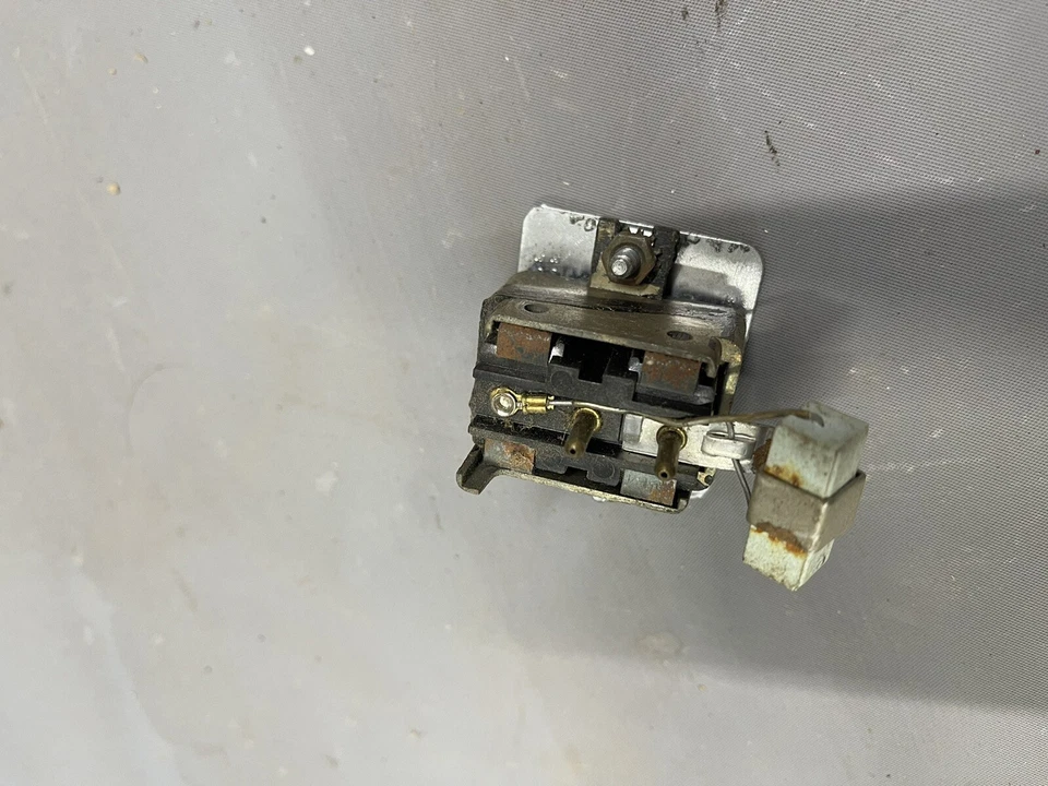 Camaro Nova GTO Impala 1968-1977 desempañador trasero interruptor bisel Cutlass 442 Impala Foto 3 de 4