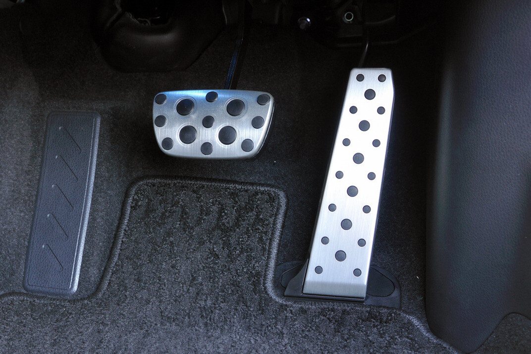 TOYOTA LEXUS Gas & Brake Pedal Set 47121-48020 78101-48060 RX450H