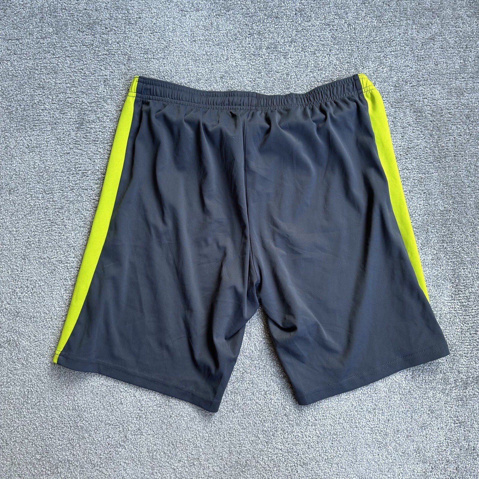 Bermuda uomo Fila taglia M pantaloni corti rilassati logo outdoor A20820 grigi