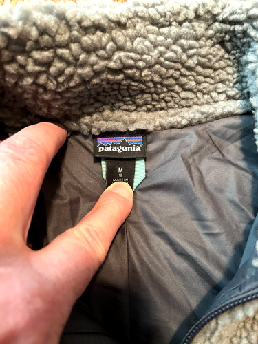 Chaqueta polar Patagonia Retro X niños gris medio pila profunda - Imagen 4 de 4