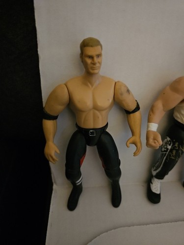 Vintage 1990s Jakks Pacific - Action Figures - Lot of 4 - WWE Wrestling - Picture 4 of 7
