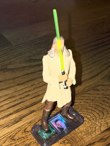 Hasbro Star Wars: Episode 1 Qui-Gon Jinn Jedi Duel Action Figure - Picture 3 of 11