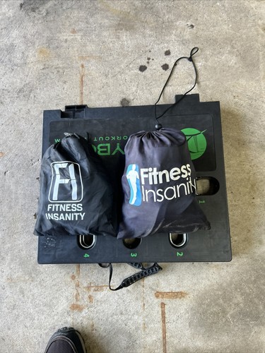 Fitness Insanity Resistance Bands Set combined with the body boss board. - Picture 14 of 14