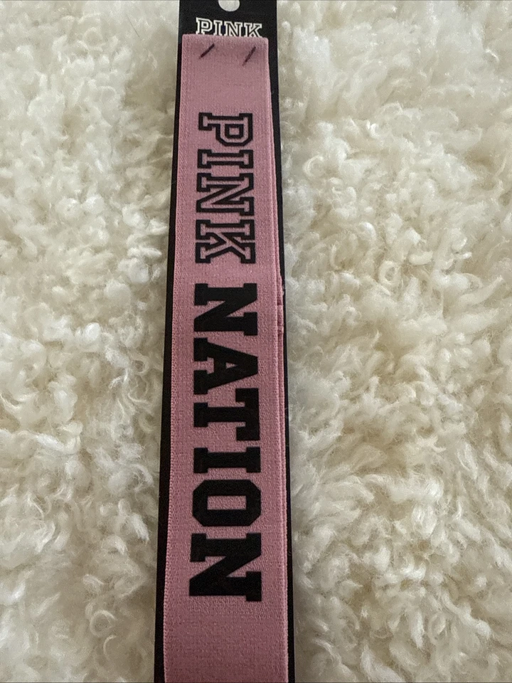 Victoria's Secret 粉色 NATION 标志终极头带柔软 Begonia — 第 2/3 张图片