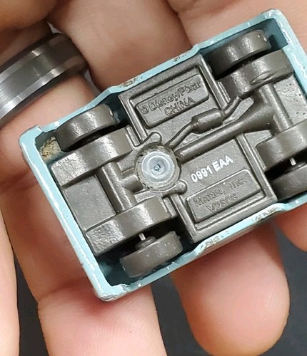 Disney Pixar Cars 2 - Professor Z Diecast Metal 1:55 Scale Lemon Bad Guy MINI - Picture 7 of 7