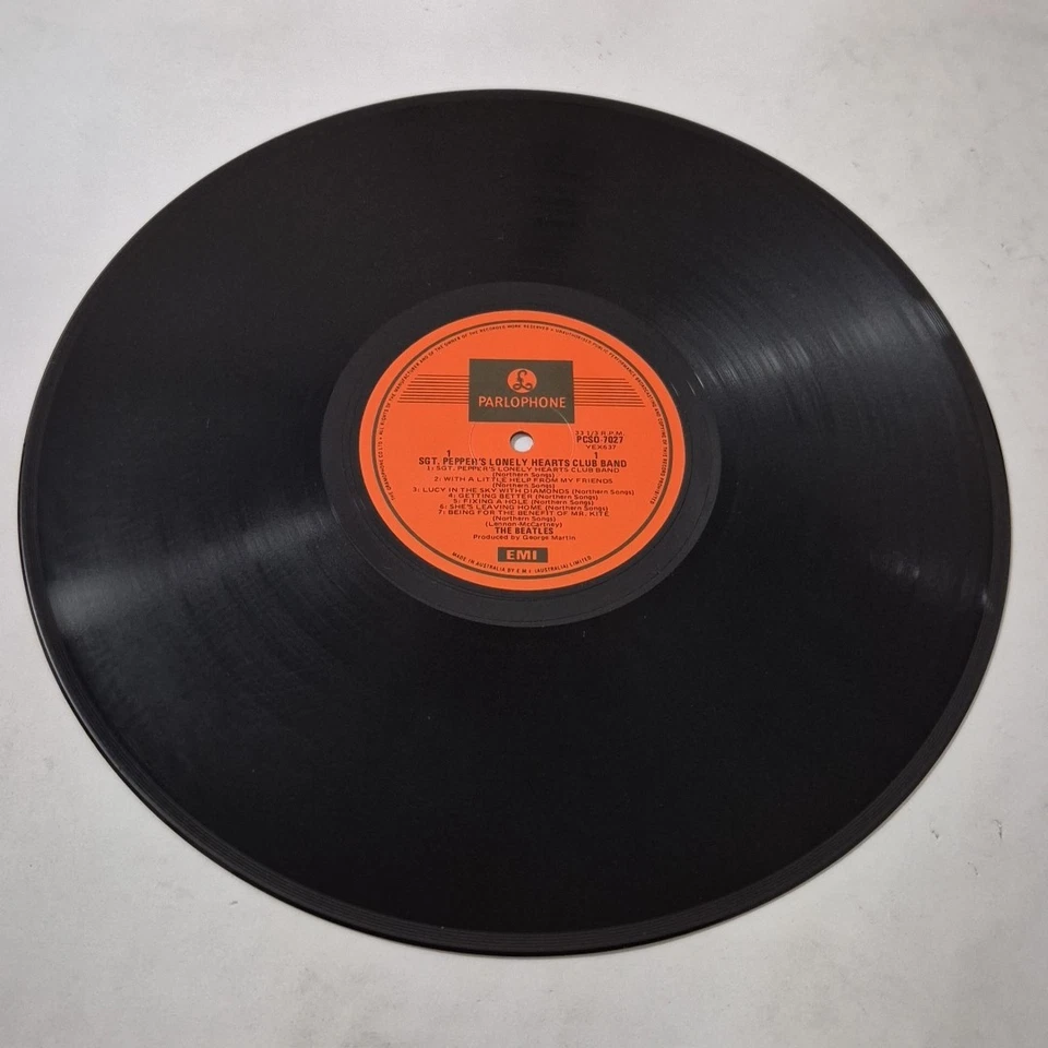 THE BEATLES - 'Sgt. Pepper's Lonely Hearts Club Band' 12" Vinyl LP Record - Image 3 of 4