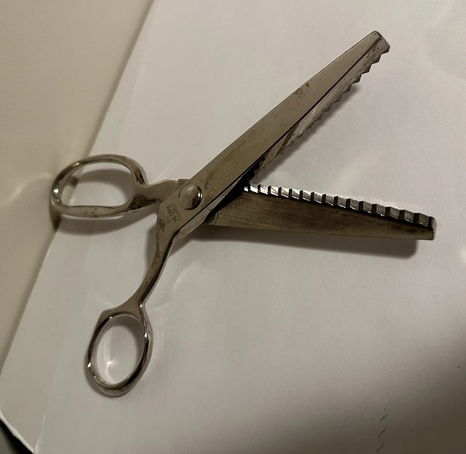 Vintage Hoffritz Italy M Steel Finest Quality Pinking Shears Scissors Zigzag 8” - Image 2 of 4