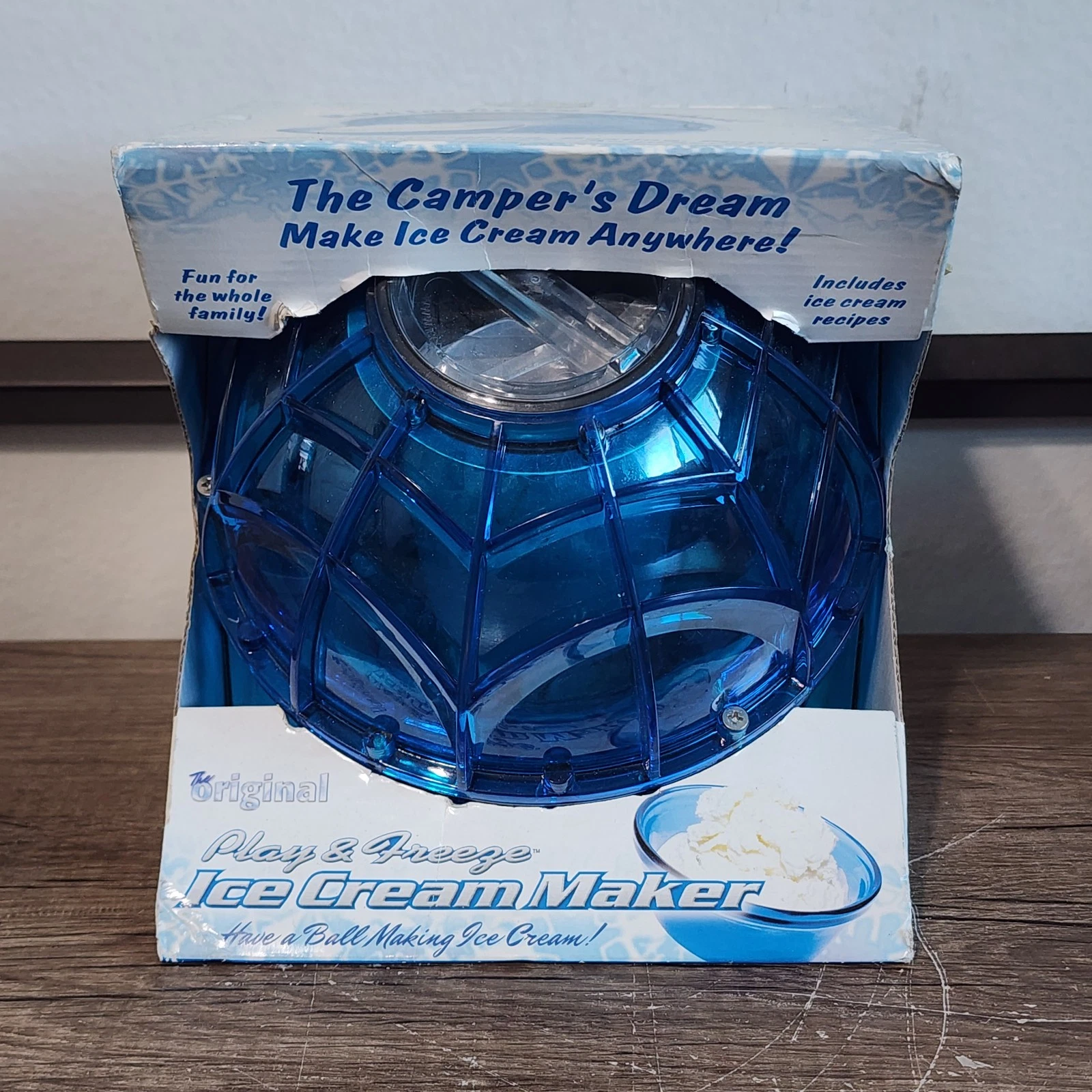Camper’s Dream The Original Play & Freeze Ice Cream Maker Ball 1 Pint Blue