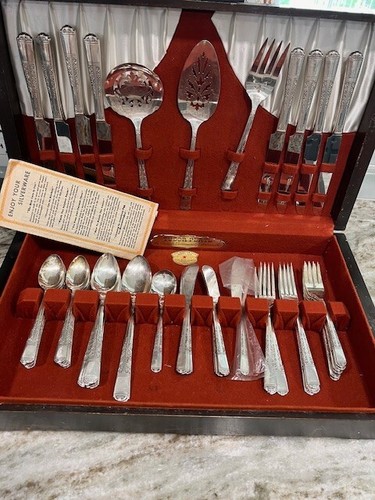 Oneida Royal York Tudor Plate Silver Plate Flatware Set Complete 63 Pieces 1930s - Picture 1 of 6