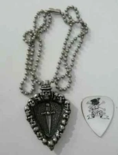 SLASH GUNS ROSES CUSTOM MADE OWNED SILVER GUITAR PICK NECKLACE HARDCORE ELEGANCE