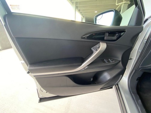 2024 Mitsubishi Eclipse Cross ES - Picture 28 of 39