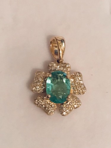 Natural Emerald Diamond 14K  Solid Yellow Gold Designer Flower 1.65CTW Pendant - Picture 2 of 8
