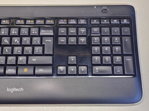 Logitech K800 Wireless Illuminated Keyboard FRENCH + RECEIVER Y-R0065 TESTED - Picture 4 of 11